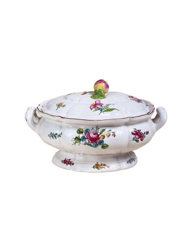 bayreuth-faience-tureen-flower-18th-century