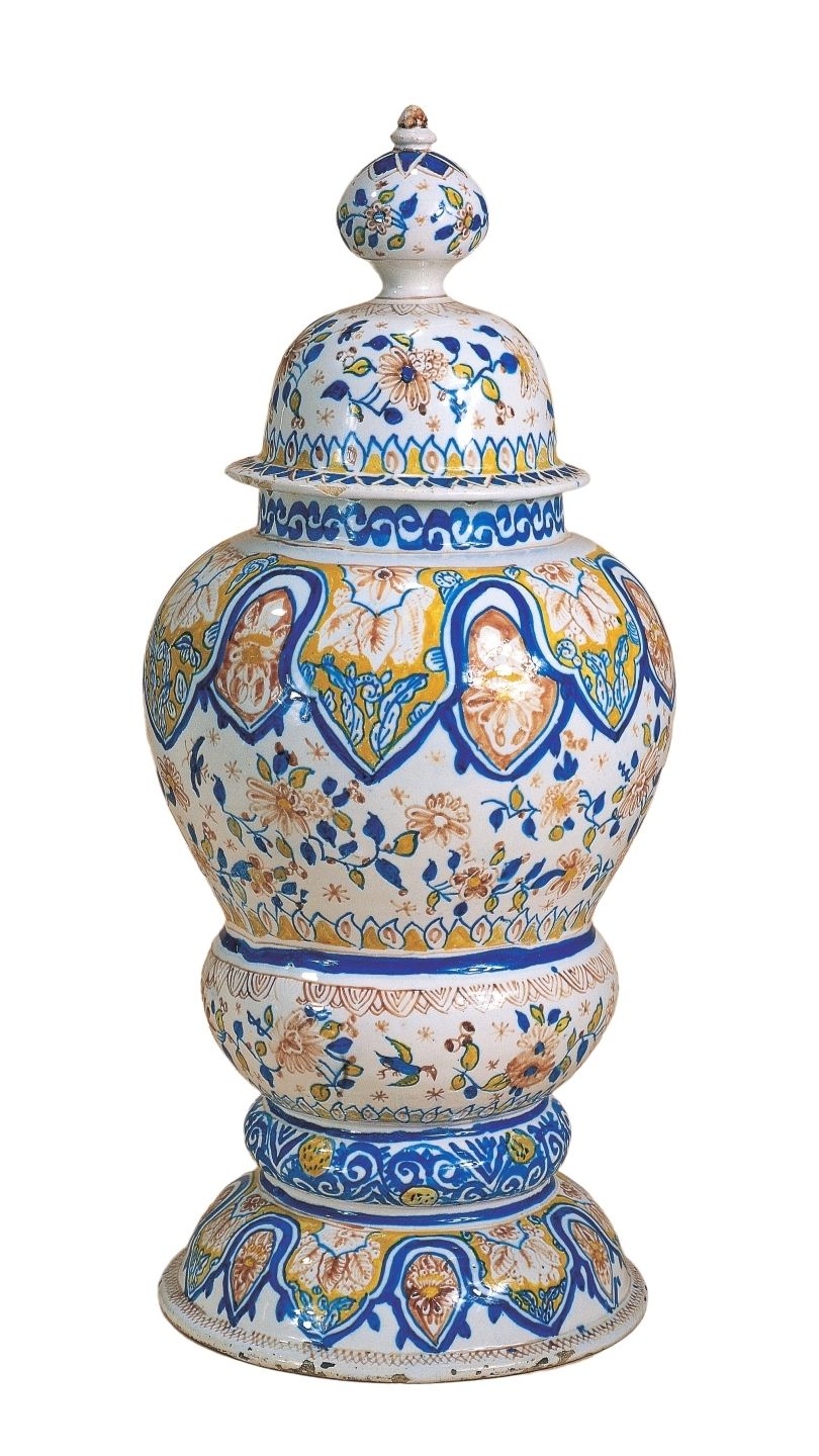 18.-jh-berlin-fayence-deckel-vase-funcke