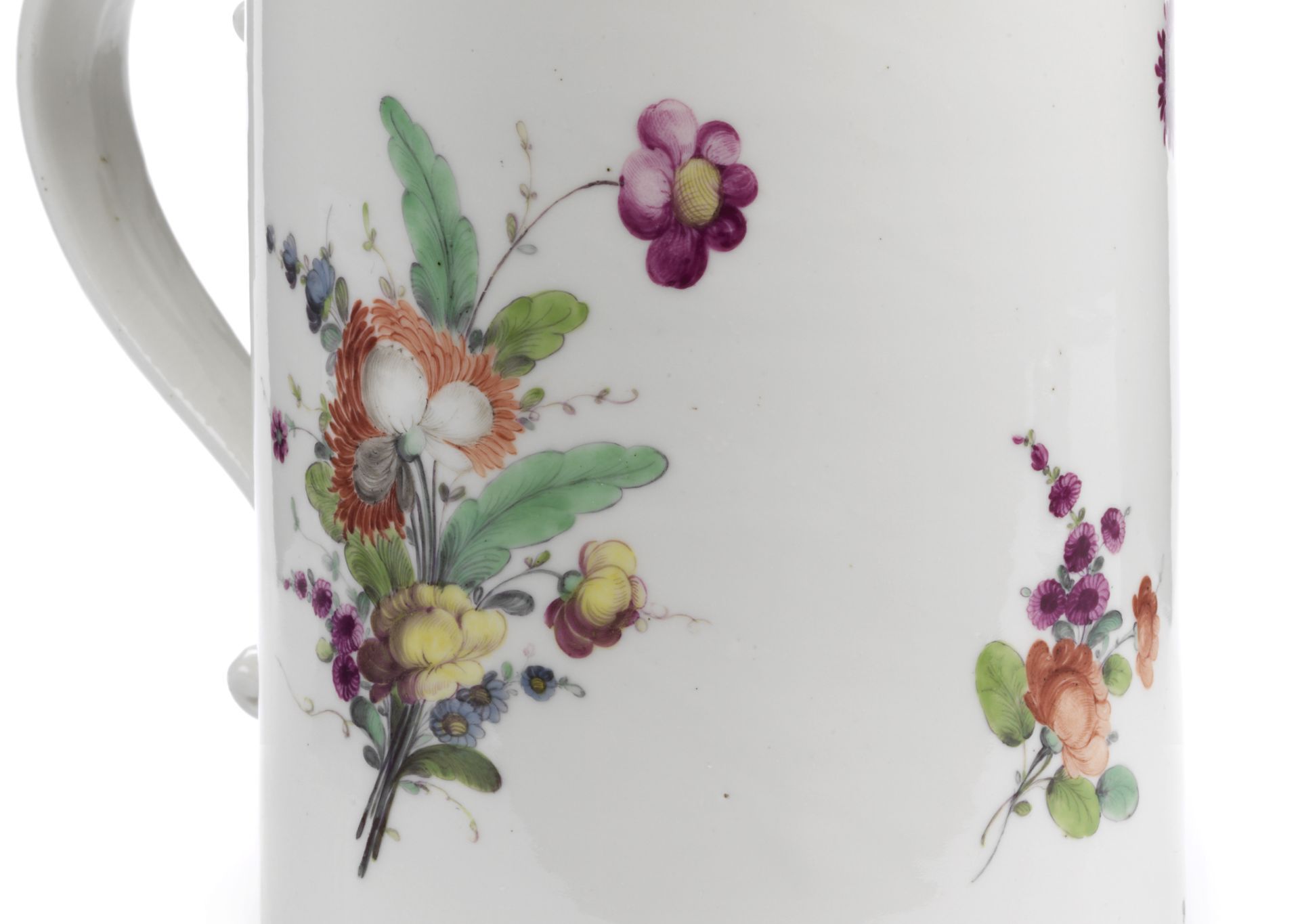 Nymphenburg-Porzellankrug-um-1780-Detail-Blumen-Malerei