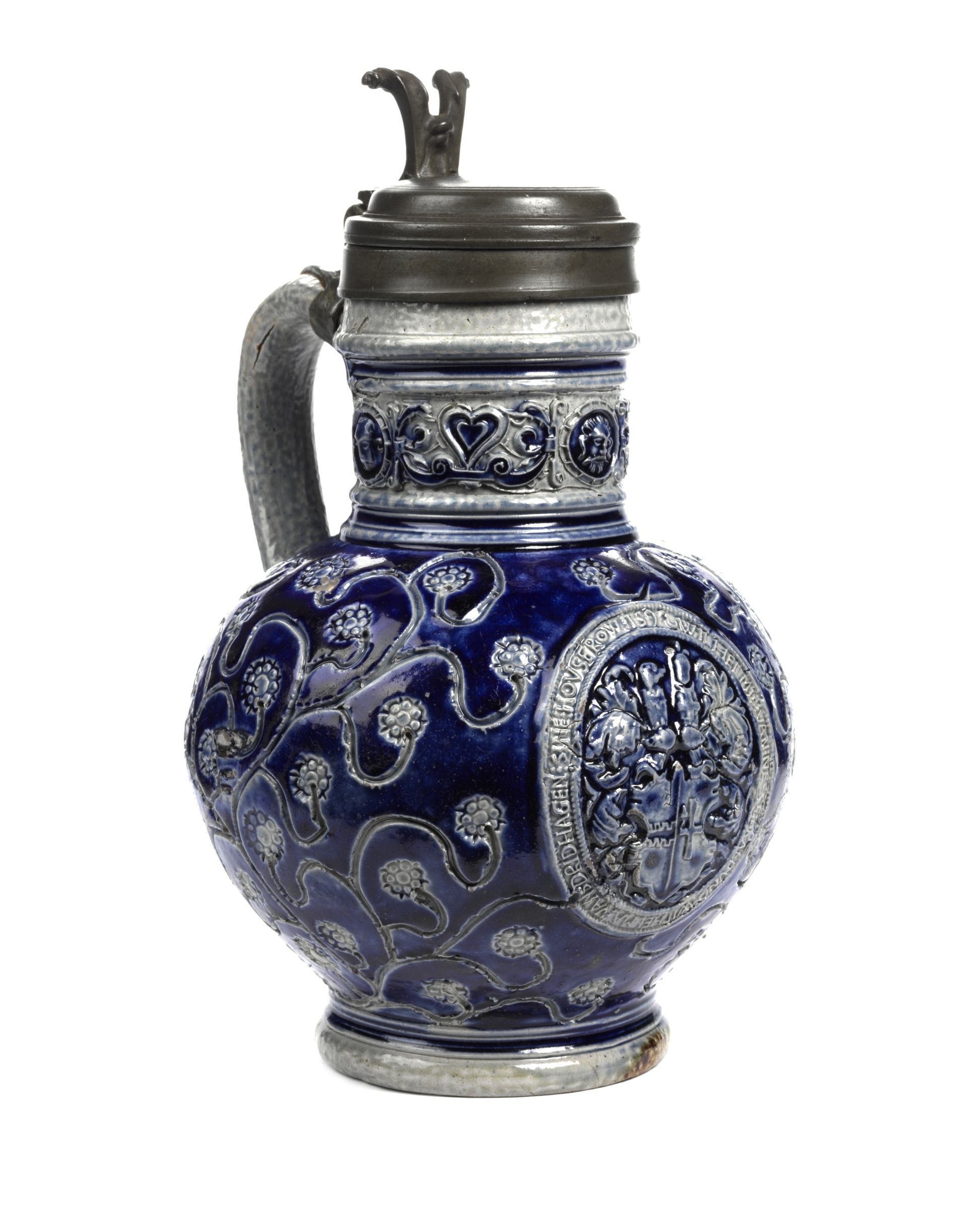 Raeren-Steinzeug-Kugelbauchkrug-1592-datiert