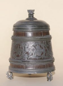 Early rare 17th century Thueringen Daubenkrug Tankard Pewter Wood ca. 1650