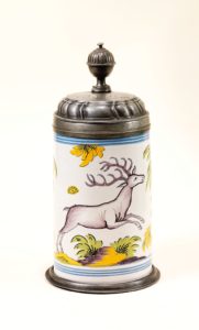 Bayreuther Jagd Krug - Faience Tankard um 1760 - Fayence Steinzeug Vogt Rathaus München