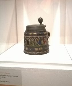 Museum Dachau Bier lokal Ausstellung Leihgabe Apostelhumpen Creussen Peter Vogt München