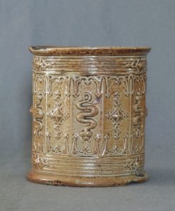 raeren-apothecary-jar-apotheken-gefaess-17. JH