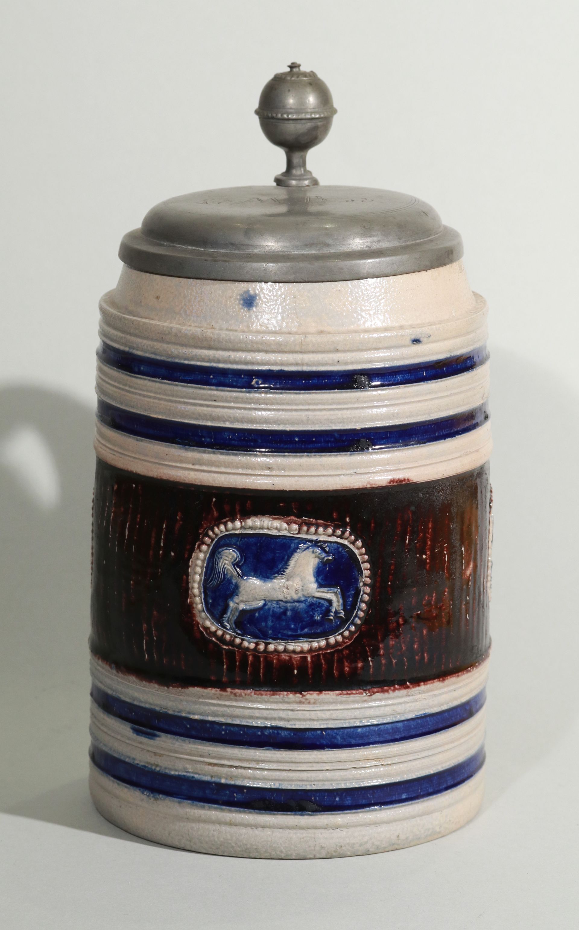 westerwald-tankard-walzenkrug-um-1720 - salt glazed stoneware - jug