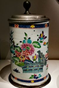 Bayreuth-Fayence-Walzenkrug-Bayerisches-Nationalmuseum