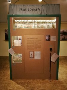 Blick in die ausstellung Rätisches Museum Chur Lötschers Kacheln 2019
